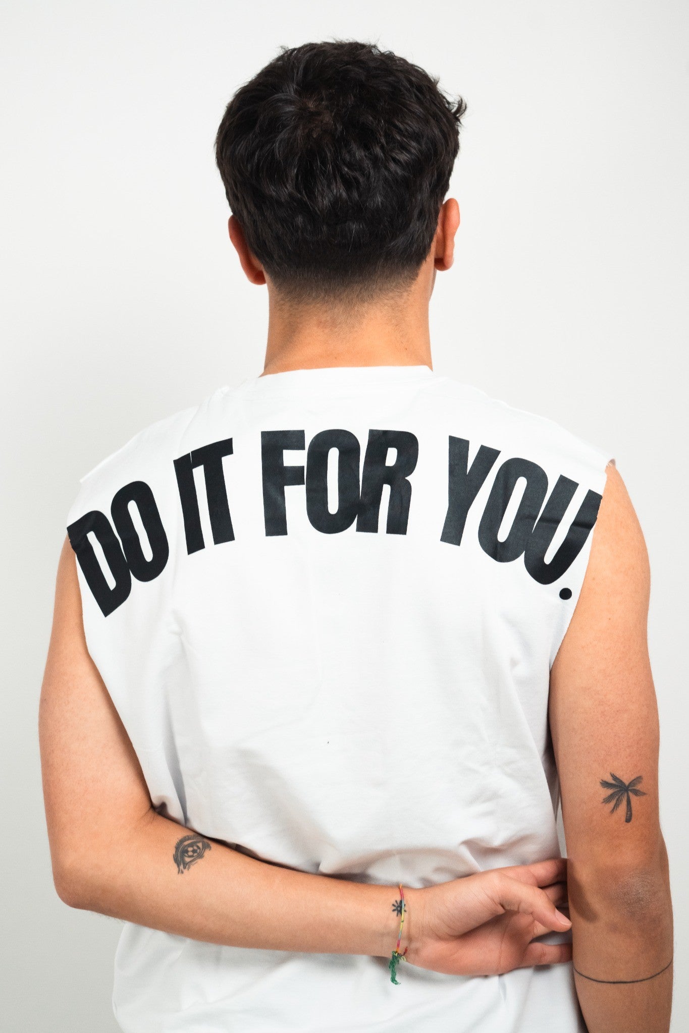 DOYU SLEEVELESS SHIRT WHITE