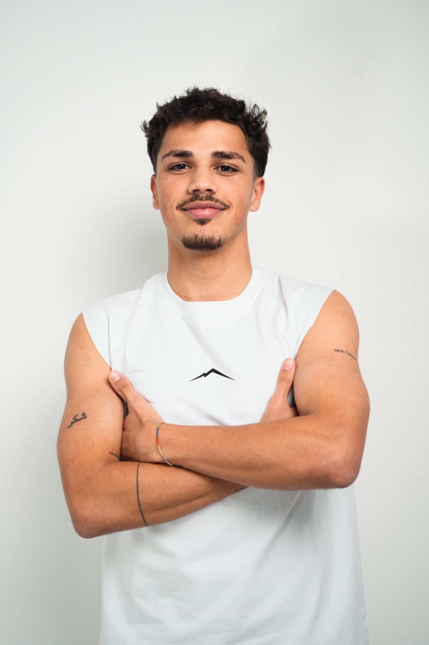 DOYU SLEEVELESS SHIRT WHITE